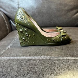 Women Oscar De La Renta Green Heel shoes size 10M